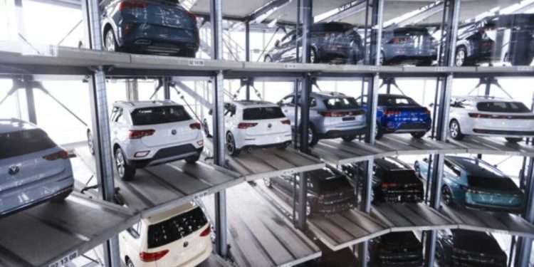 Trump kërkon tarifa minimalisht 15-20% për mallrat nga BE, Brukseli nën presion