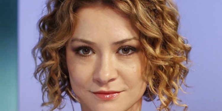 Egla Ceno prek me mesazhin emocional për familjarët që përballen me sfida në spitale