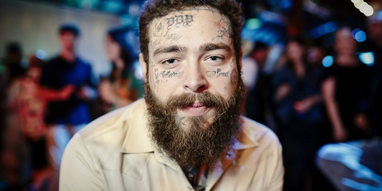 Lufta për vajzën përfundon me paqe! Çfarë ndodhi mes Post Malone dhe ish-it?
