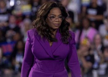 Pas tërmetit në Kamçatka, Oprah hap rrugën private për banorët në rrezik nga cunami në Hawaii