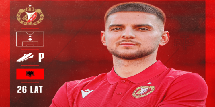 Mesfushori shqiptar transferohet te skuadra polake, kontratë për 3 vite