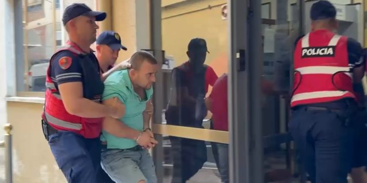 “Arrest me burg” për babain monstër në Fier! Zbardhet ekspertiza: E mitura është abuzuar disa herë