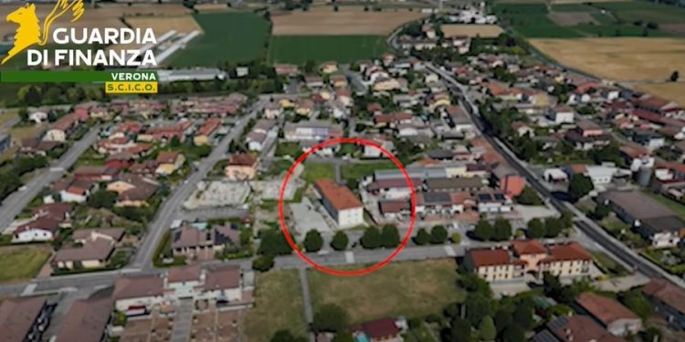 Nga eurot cash te pronat, Guardia Di Finanza publikon pamjet e sekuestrimit të pasurive të Suel e Mario Çelës