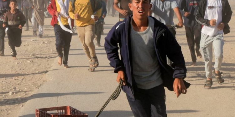 Tetë pengje lirohen menjëherë, çfarë parashikon draft-marrëveshja e armëpushimit në Gaza