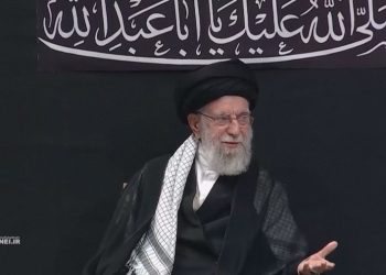 Khamenei del nga bunkeri, rishfaqet për herë të parë në publik pas luftës me Izraelin