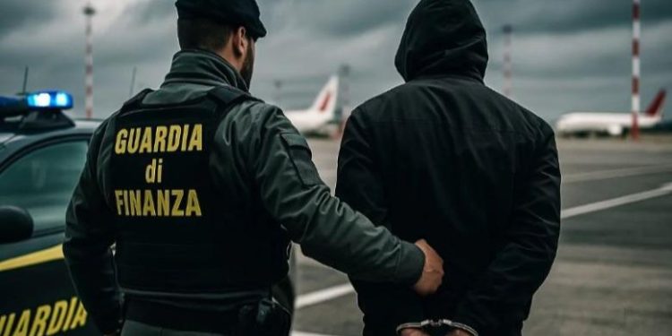 Drejtonte organizatën e narkotrafikut në Breshia, Italia ekstradon nga Dubai 44-vjeçarin shqiptar