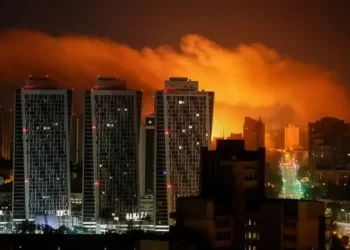 Kievi, sërish nën sulm masiv me dronë nga Rusia/ Të paktën dy të vrarë dhe 13 të plagosur