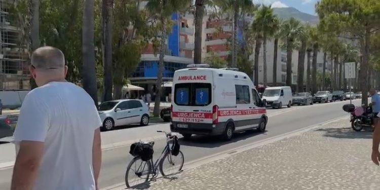 U nxorën nga deti në Vlorë në gjendje të rëndë/ Ndërron jetë turistja ukrainase, vajza në intubim