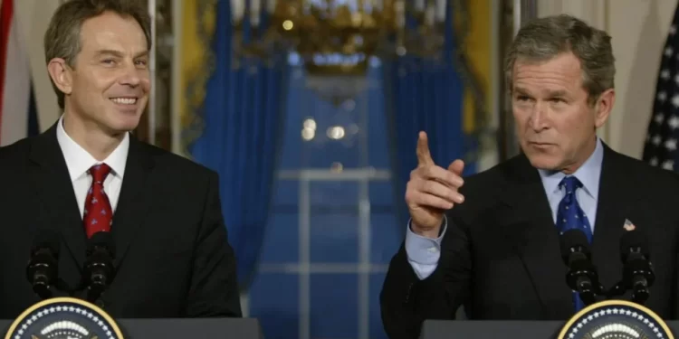 Zbulohen dosjet sekrete për tensionin para pushtimit të Irakut, Blair paralajmëroi Bush-in: Po nxitohesh