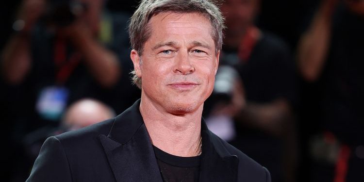 Brad Pitt: Brezat e rinj e shijojnë më shumë artin