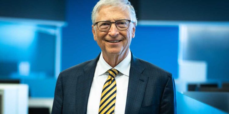 Bill Gates paralajmëron: Vetëm këto profesione do të mbijetojnë pas “pushtimit” të tregut nga AI