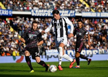 Sondazhe në Manchester për Vlahovic, situata