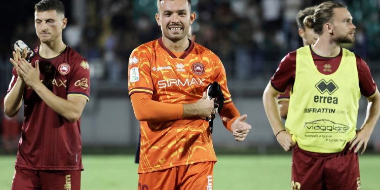 Një nga më të mirët, portieri shqiptar lë ekipin pas 5 vitesh