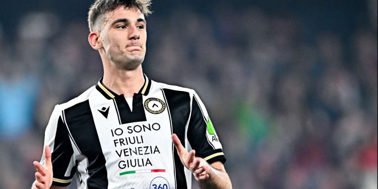 Tare ndërhyn në tratativën mes Napolit e Udineses, gati të sjellë në Milano sulmuesin shtatëlartë