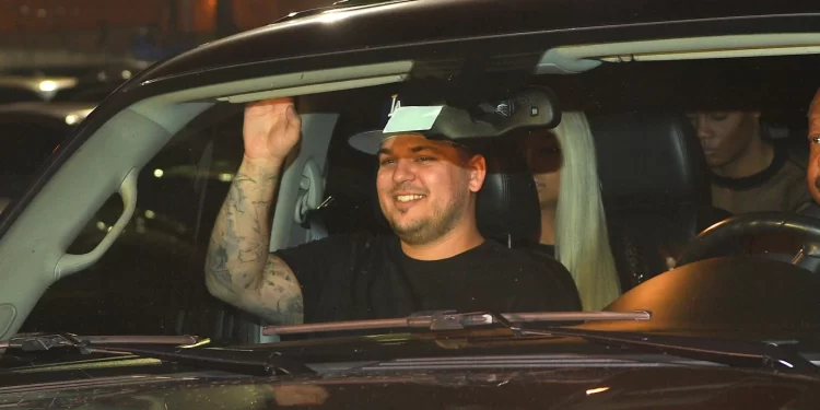 Rob Kardashian zbulon arsyen pse u largua nga televizioni dhe seriali i familjes
