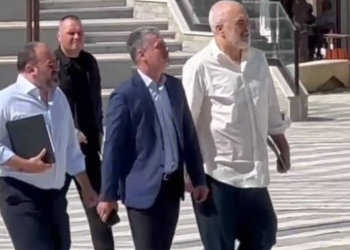 Ultimatumi i Ramës, kush janë 21 drejtorët e dorëhequr (Emrat)