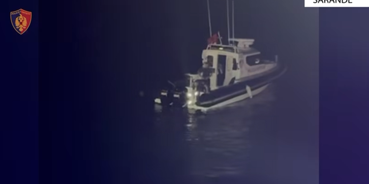 Ndjekje si nëpër filma mes bulevardit, 3 të arrestuar në Sarandë (VIDEO)