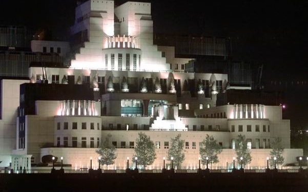 Spiunë dhe pjestarë të SAS mes 100 britanikëve të prekur nga rrjedhja e të dhënave të afganëve të evakuuar