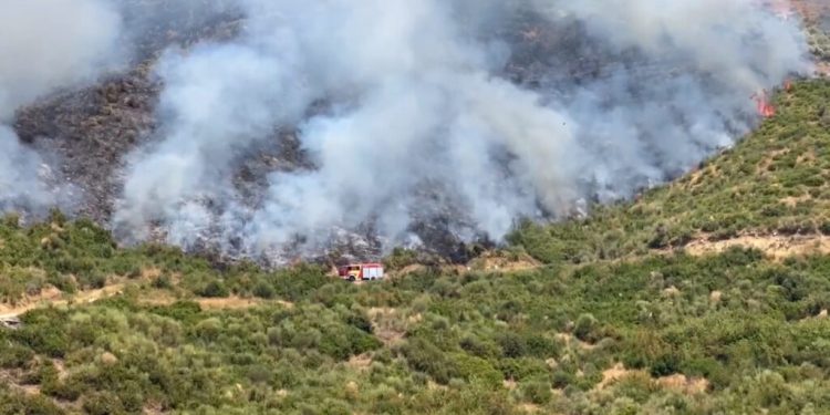 Situata e zjarrëve në vend, u raportuan 37 raste, mbeten aktive 4 vatra