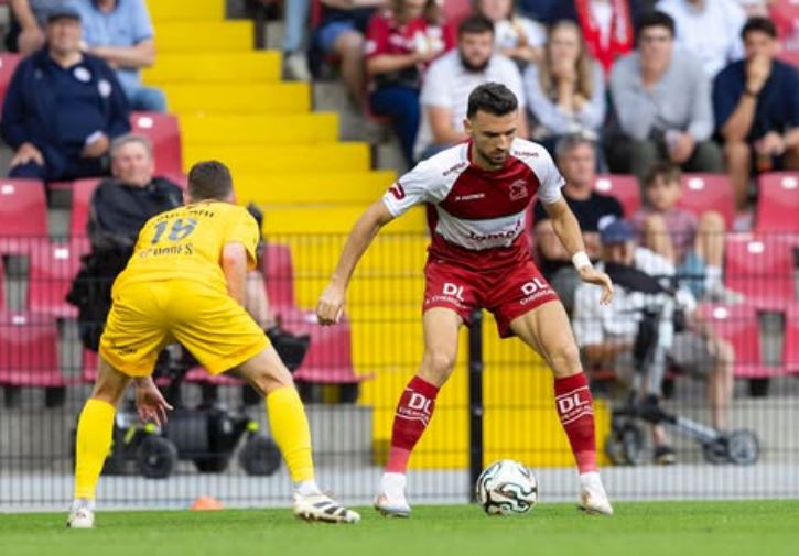 Barazimi dramatik, Serxho Ujka i sjell fat në debutim Zulte Varegemit