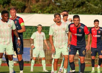 Fiksimi i Vllaznisë në merkato, Kallaku ose një tjetër për mesfushën