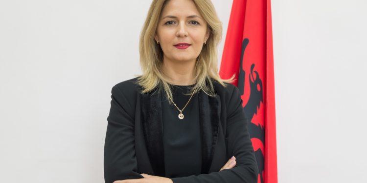 Një dritare reflektimi nga Vlora/ Fituam, po përse fituam?