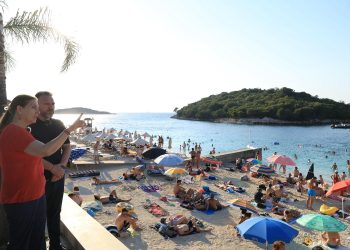 Kumbaro në Sarandë: Këtë sezon kemi dyfish plazhe publike