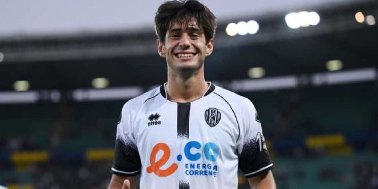 Klubi i Serie A pas Cristian Shpendit, sulmuesi kuqezi vlerësohet 10 milionë euro