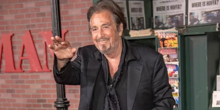 Kapet mat Al Pacino! Aktori legjendar puth gazetaren e re në mes të Romës