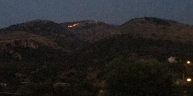 Zjarr i madh në Borsh