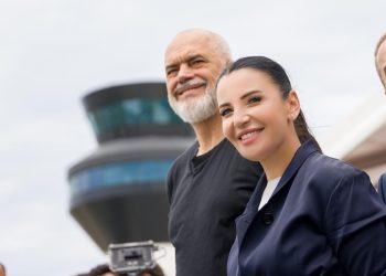 Vendimi/ Qeveria hap pikë të kalimit kufitar në Aeroportin e Vlorës