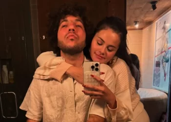 Benny Blanco zbulon planet për dasmën me Selena Gomez: Do të jetë e thjeshtë dhe verore