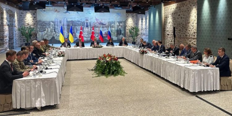 Lufta në Ukrainë/ Kremlini: Po përgatitemi për raundin e tretë të bisedimeve, jemi në kontakt me Kievin