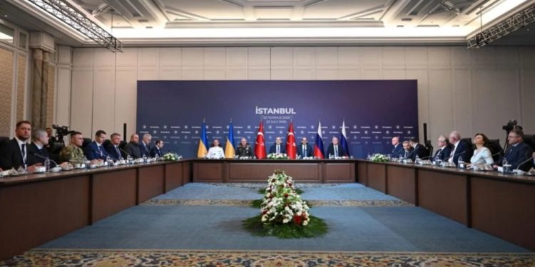 Përfundon raundi i tretë i negociatave Rusi-Ukrainë, palët ranë dakord për një tjetër shkëmbim të burgosurish