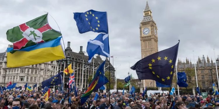 Sondazhi/ Shumica e qytetarëve në Francë, Gjermani, Itali dhe Spanjë mbështesin rikthimin e Mbretërisë së Bashkuar në BE