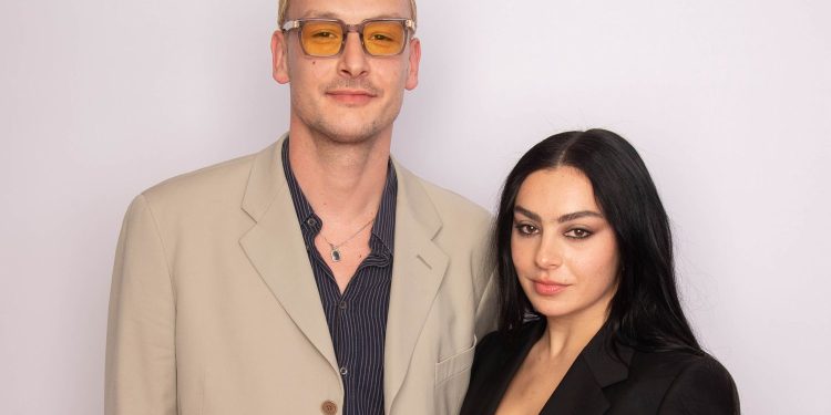 Çifti i njohur i muzikës planifikon dasmë të veçantë në ishullin italian të Siçilisë