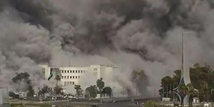 Izraeli godet Damaskun, bombardon Pallatin Presidencial dhe ministrinë e Mbrojtjes, raportohet për të vdekur dhe të plagosur