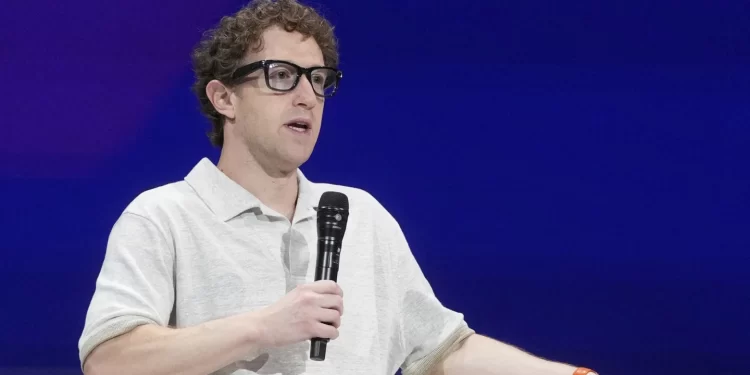 Zuckerberg në gjyq, investitorët kërkojnë 8 miliardë dollarë për shkelje të privatësisë në Facebook