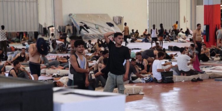 Greqia miraton ligjin e ri për azilin: Emigrantët do të rikthehen direkt në vendin e origjinës