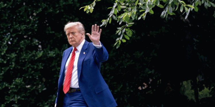 Trump paditet sërish/ Gjykata pranon kërkesën e prindërve për shtetësinë përmes lindjes