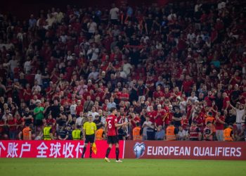 Ndeshja Shqipëri–Serbi / FSHF dënohet nga FIFA me gjobë 161.500 franga zvicerane & mbyllje 20% të stadiumit për publikun në ndeshjen me Letoninë