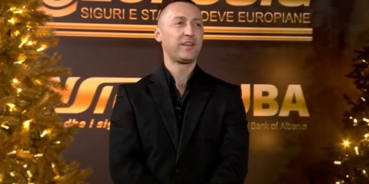 G-Bani “shokon” me një foto dasme: Jam duke u martuar