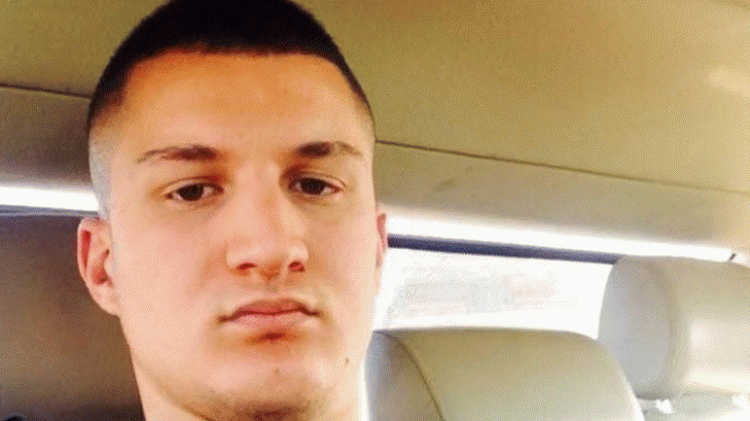 Mbajti të mbyllur 21-vjeçaren në një apartament në Astir, lihet në burg Skerdi Sina