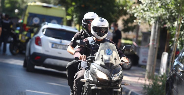 U ekzekutua me tre plumba, identifikohet profesori në Greqi, dyshohet se u qëllua nga ish i dashuri i partneres