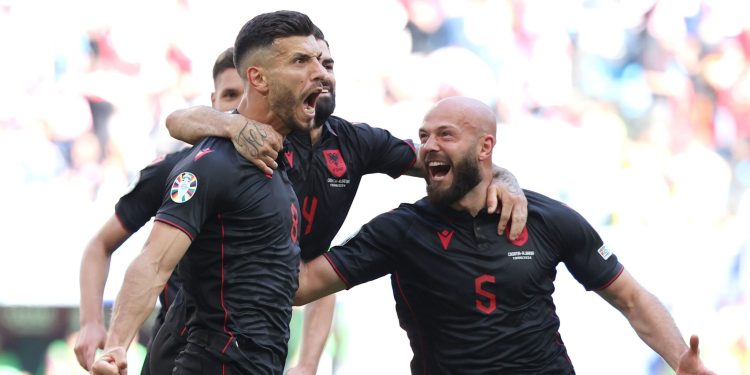 Pritej si përforcimi i madh i Dinamos, Klaus Gjasula nis fazën përgatitore për sezonin e ri