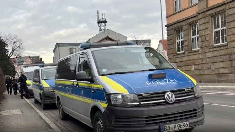 Një i vdekur dhe dy të plagosur rëndë në Gjermani pas një sulmi me thikë në një kompani energjetike