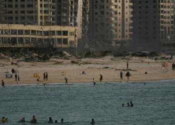 Analizë: Gaza nën flakët e diellit dhe urisë. Atje…ku edhe deti të “vret”