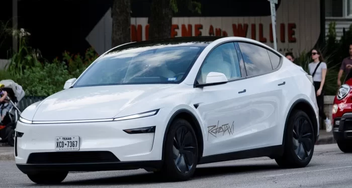 Politikat e Trump godasin të ardhurat e Teslas, fitimet bien me 23% në tremujorin e dytë