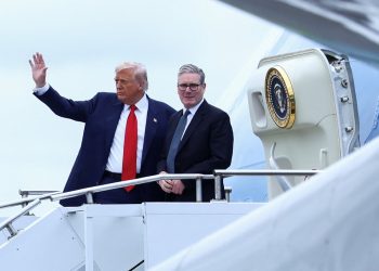 Starmer paralajmëroi njohjen e shtetit palestinez, Trump: Po bën të njëjtën gjë si Macron, por…