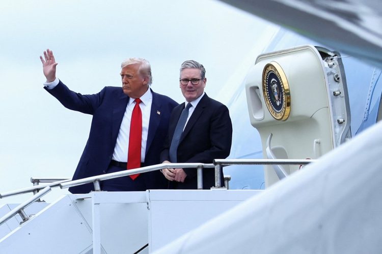 Starmer paralajmëroi njohjen e shtetit palestinez, Trump: Po bën të njëjtën gjë si Macron, por…